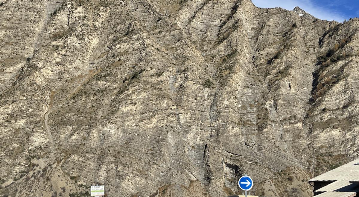 Enfouissement réseaux PraVesqua1