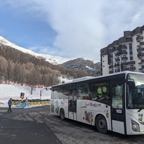 Bus Vaï Les Orres Photo d'un bus Vaï aux Orres